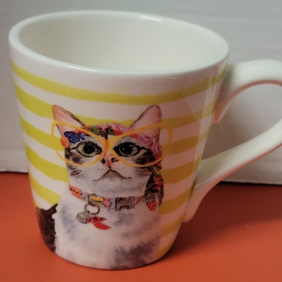 Focused Feline Grace Fine China Mug-Cat with Glasses New - Picture 4 of 7